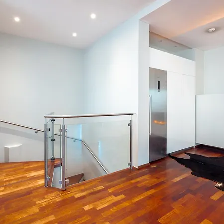 2ndhomes Luxury 220m2 With & Private Gym *